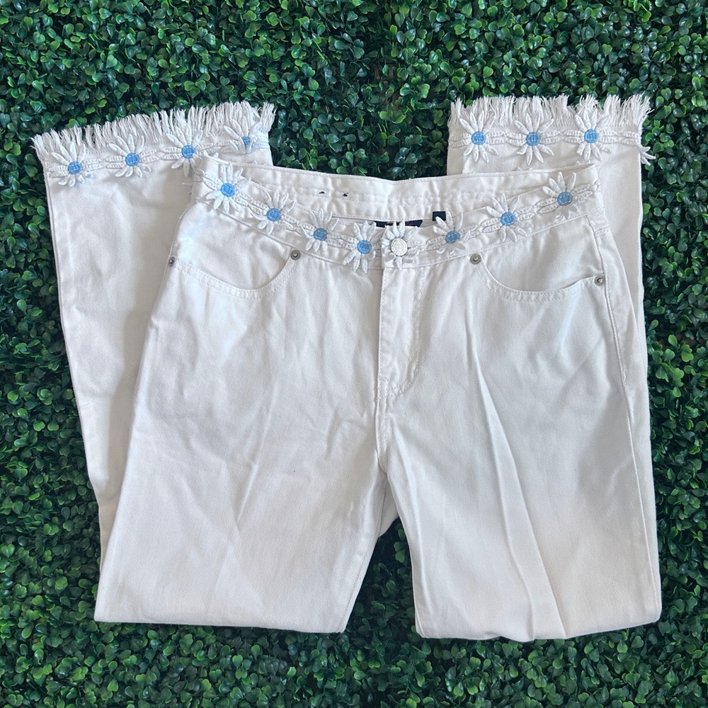 Tommy jeans EUC daisy embellishmented cropped jeans